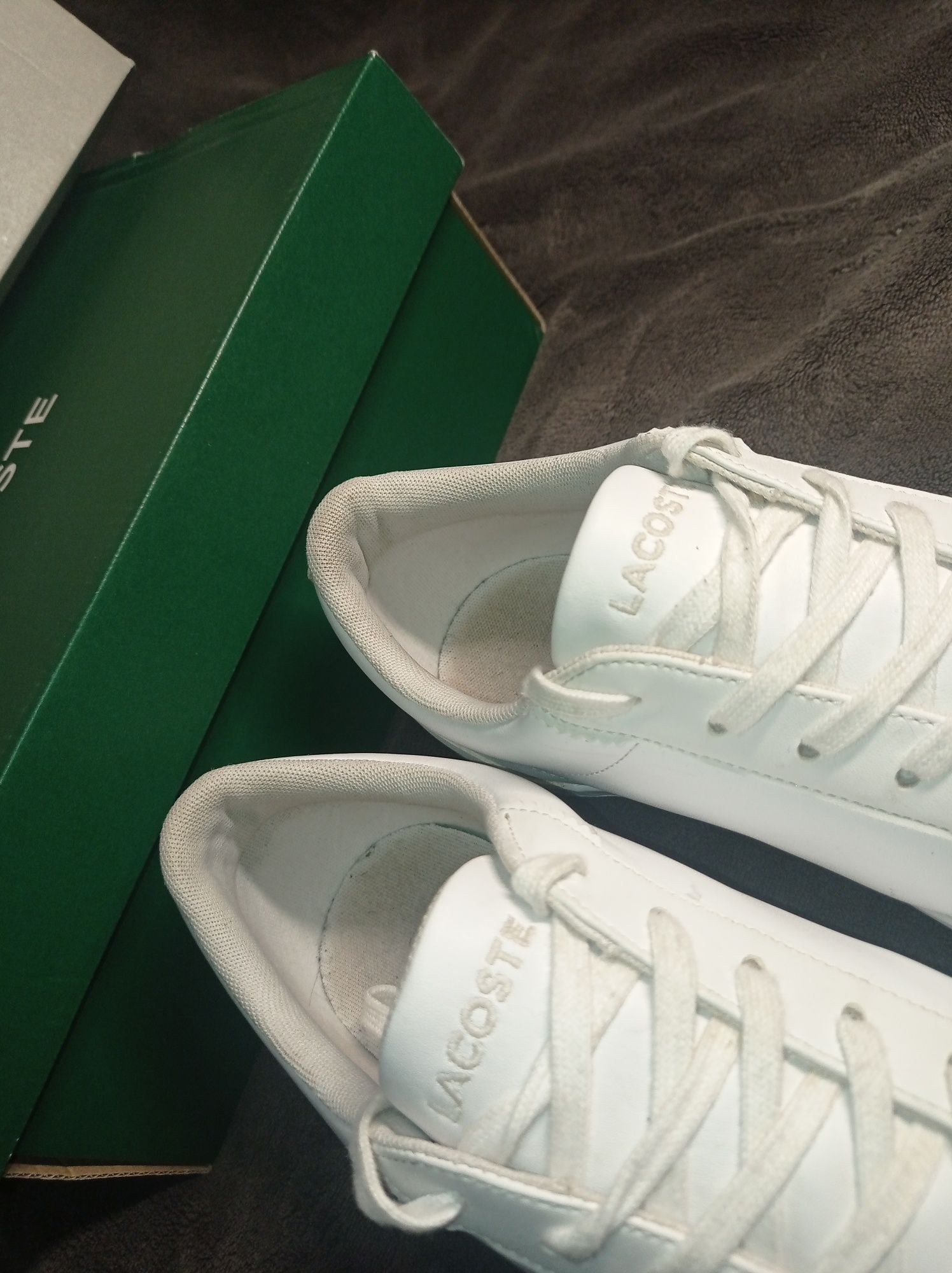 Buty Lacoste Lerond rozmiar 43 wkładka 27,5 cm białe trampki skórzane