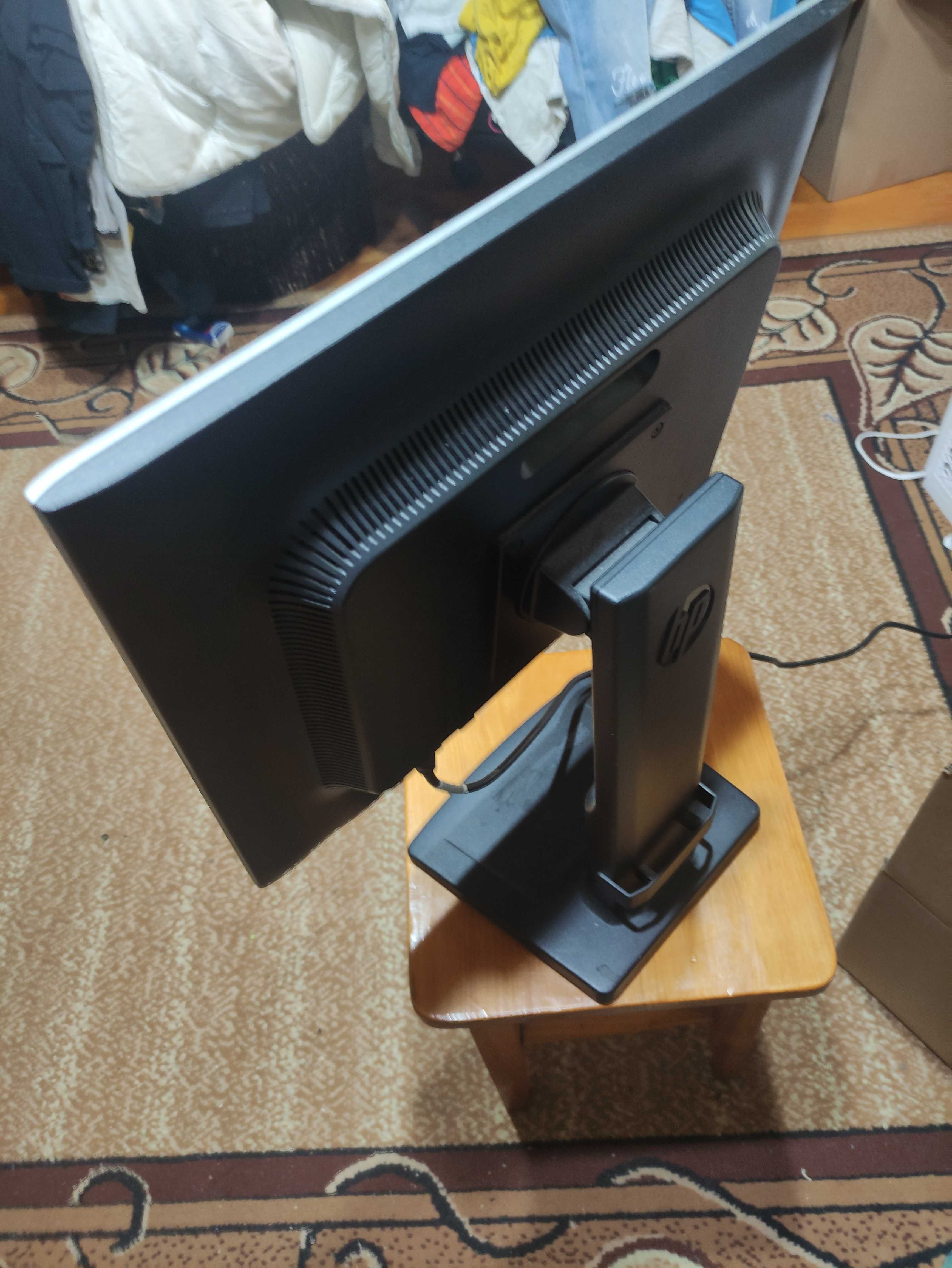 Monitor 19cali HP Compaq LA1956x sprawny + kabel zasilający