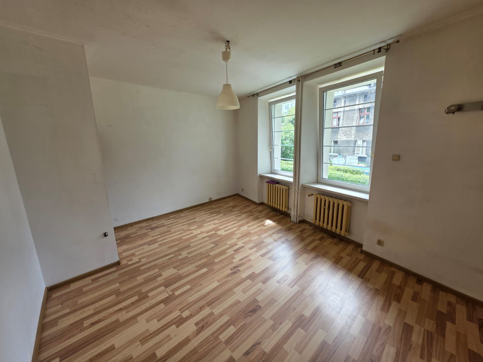 Kawalerka 30.2 m Górna bezpośrednio