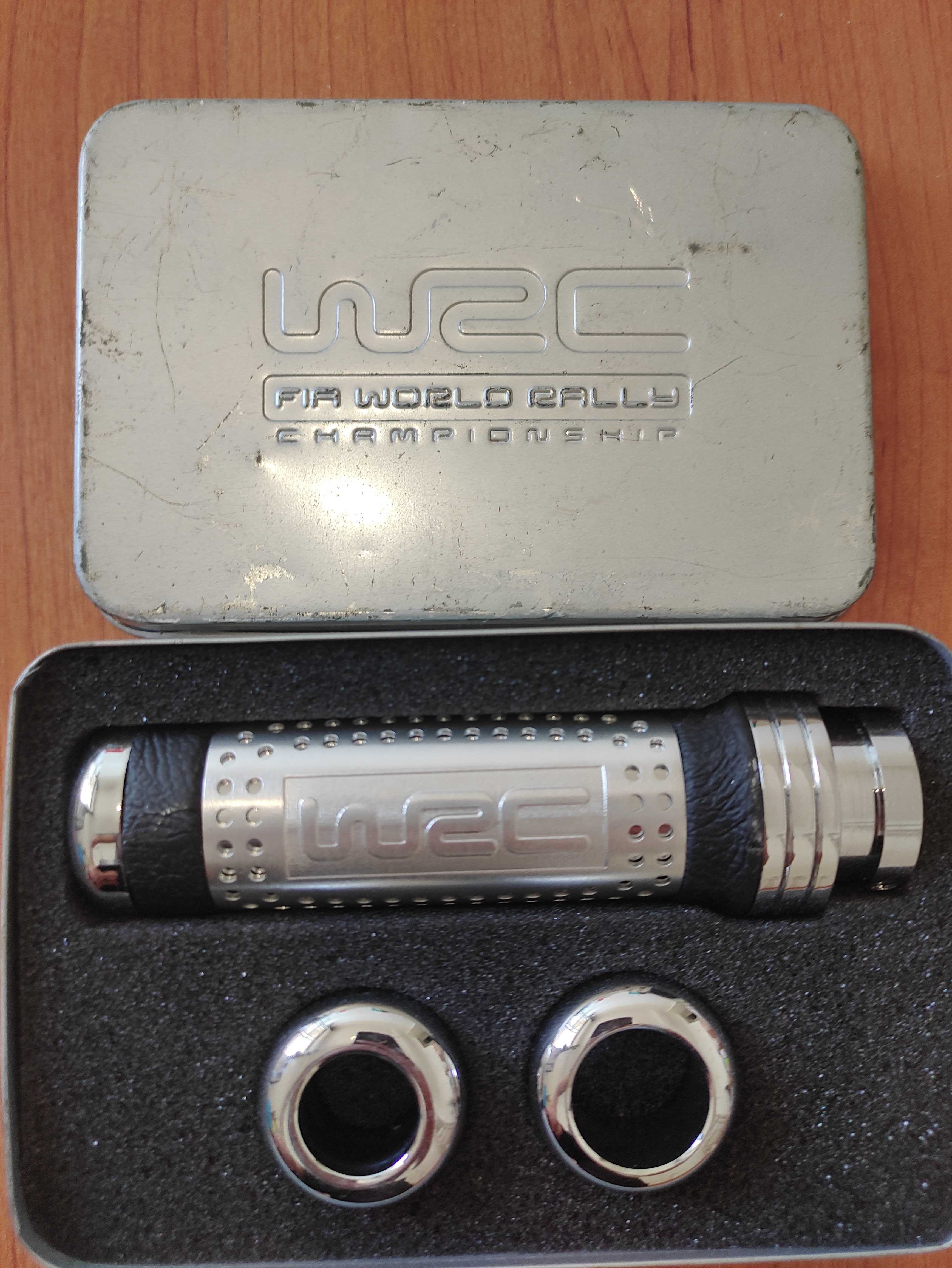 Kit universal WRC (manete+fole mudanças; punho de travão de mão+fole)