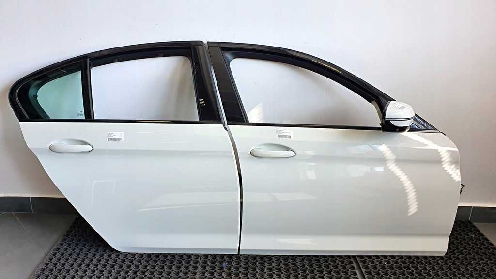BMW 5 G30 Двері ,дверка в колір та інші запчастини , m paket