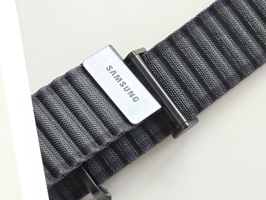 Pasek nylonowy Samsung Galaxy Watch Ultra 2025 szary jak nowy sportowy