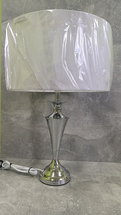 Lampa chromowana z kloszem z tkaniny