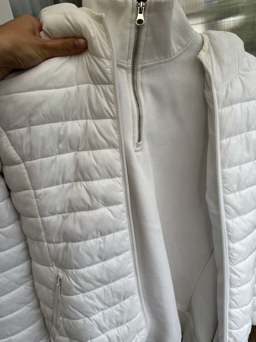 Біла деміснзонна куртка та кофта Zara
