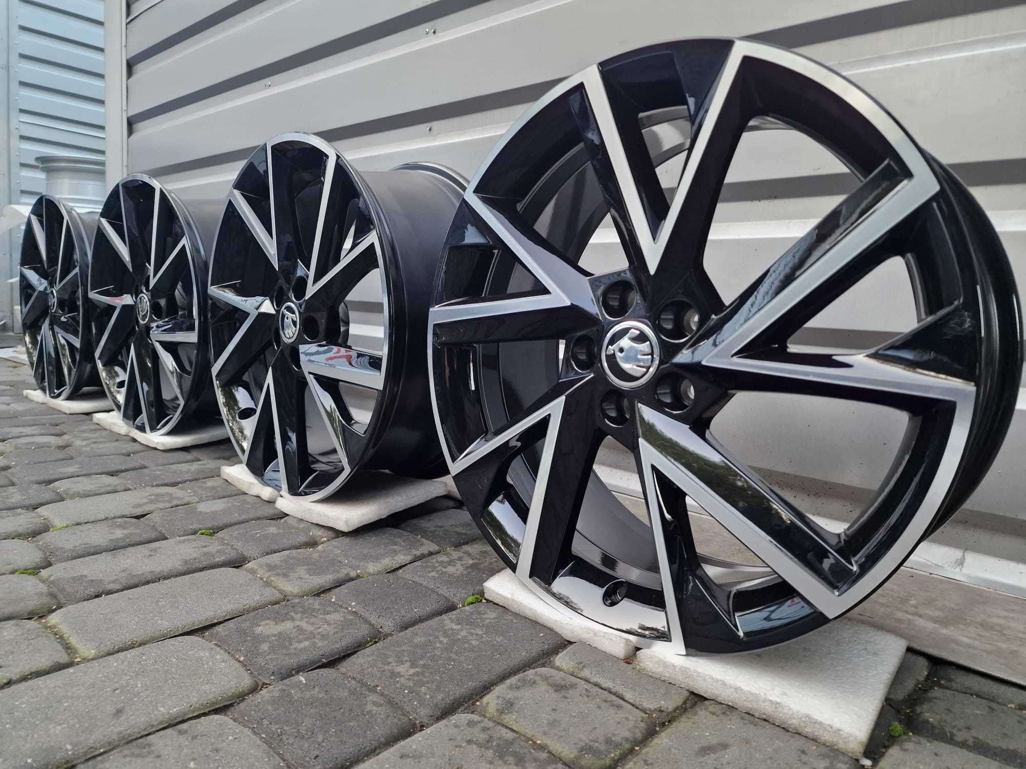 Oryginalne Felgi Skoda 18" Fabia RS Scala Kamiq Audi A1 S1 TT VW Seat