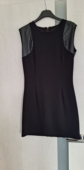 Czarna sukienka S / M