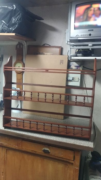 Escaparate de Material de Madeira todo Restaurado