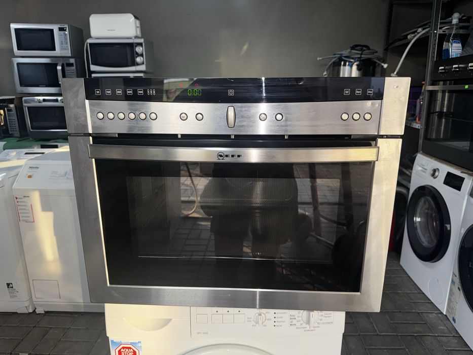 Neff C57W40N0 wbudowana kuchenka mikrofalowa pozostały model