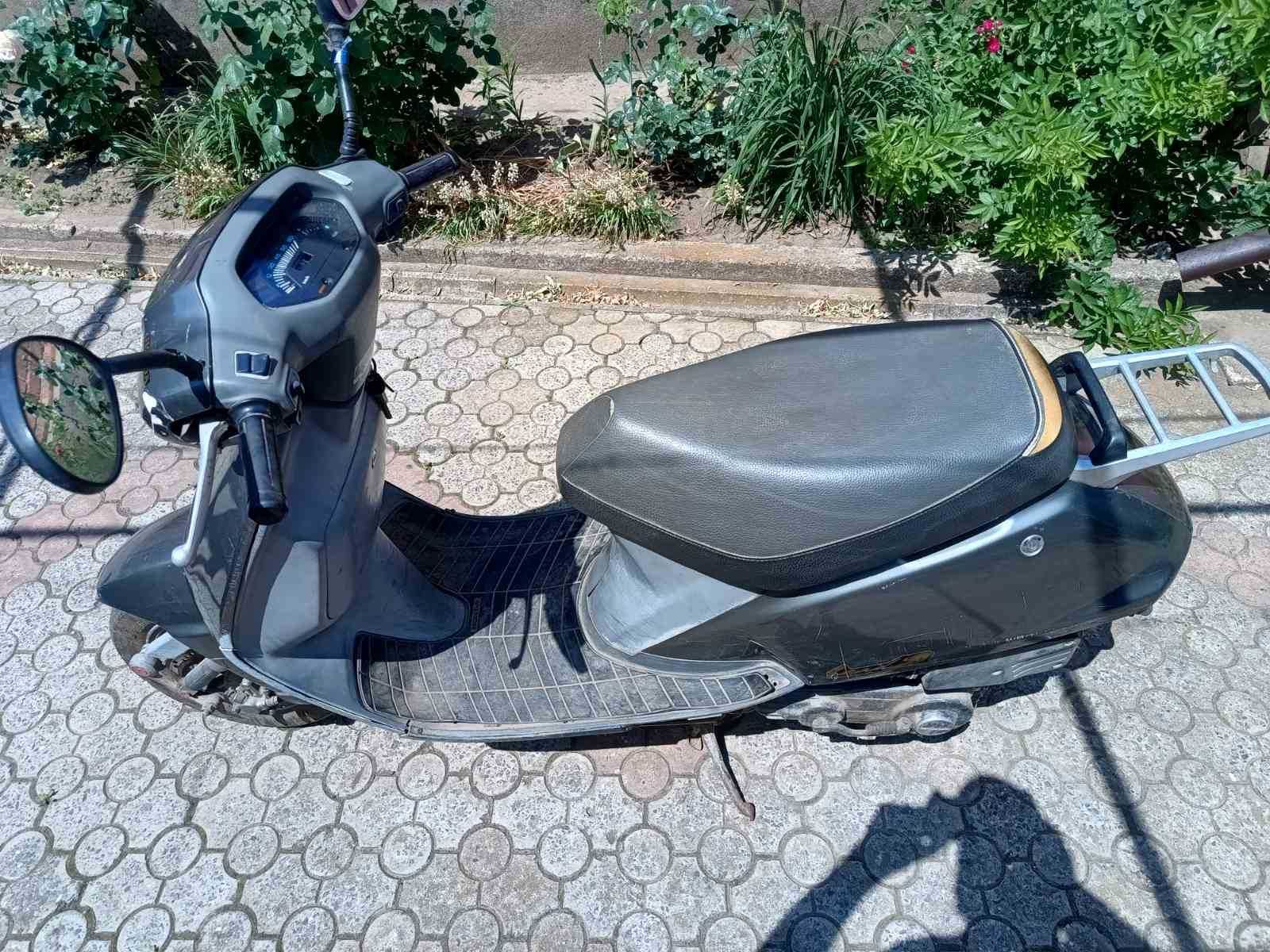 Honda Lead AF 20