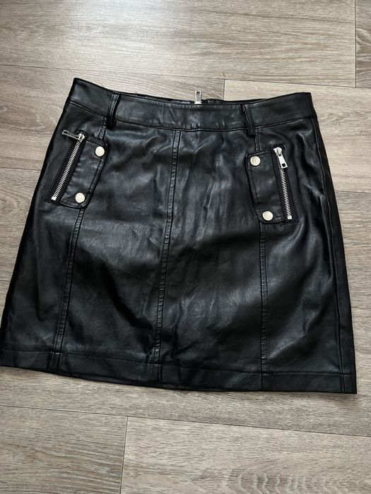 Спідниця із еко шкіри