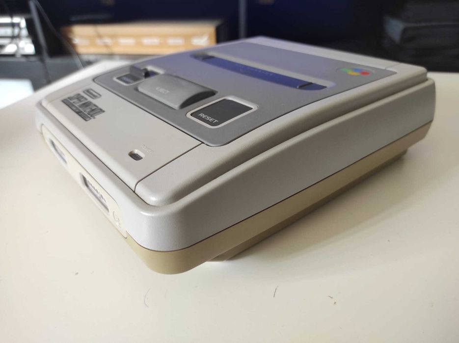 Consola Super Nintendo SNES com Dois Jogos e Caixa