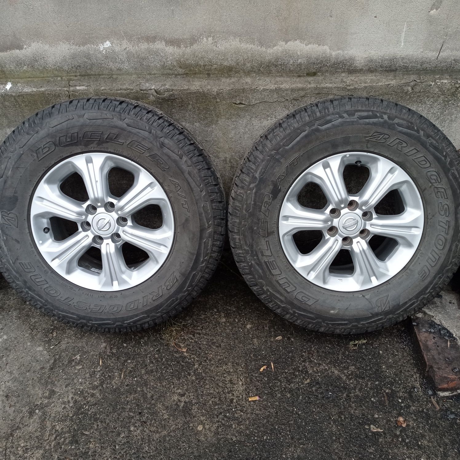 Alufelgi nissan navara 6x114,3 opony 255/70r16 koła patfinder terenowe