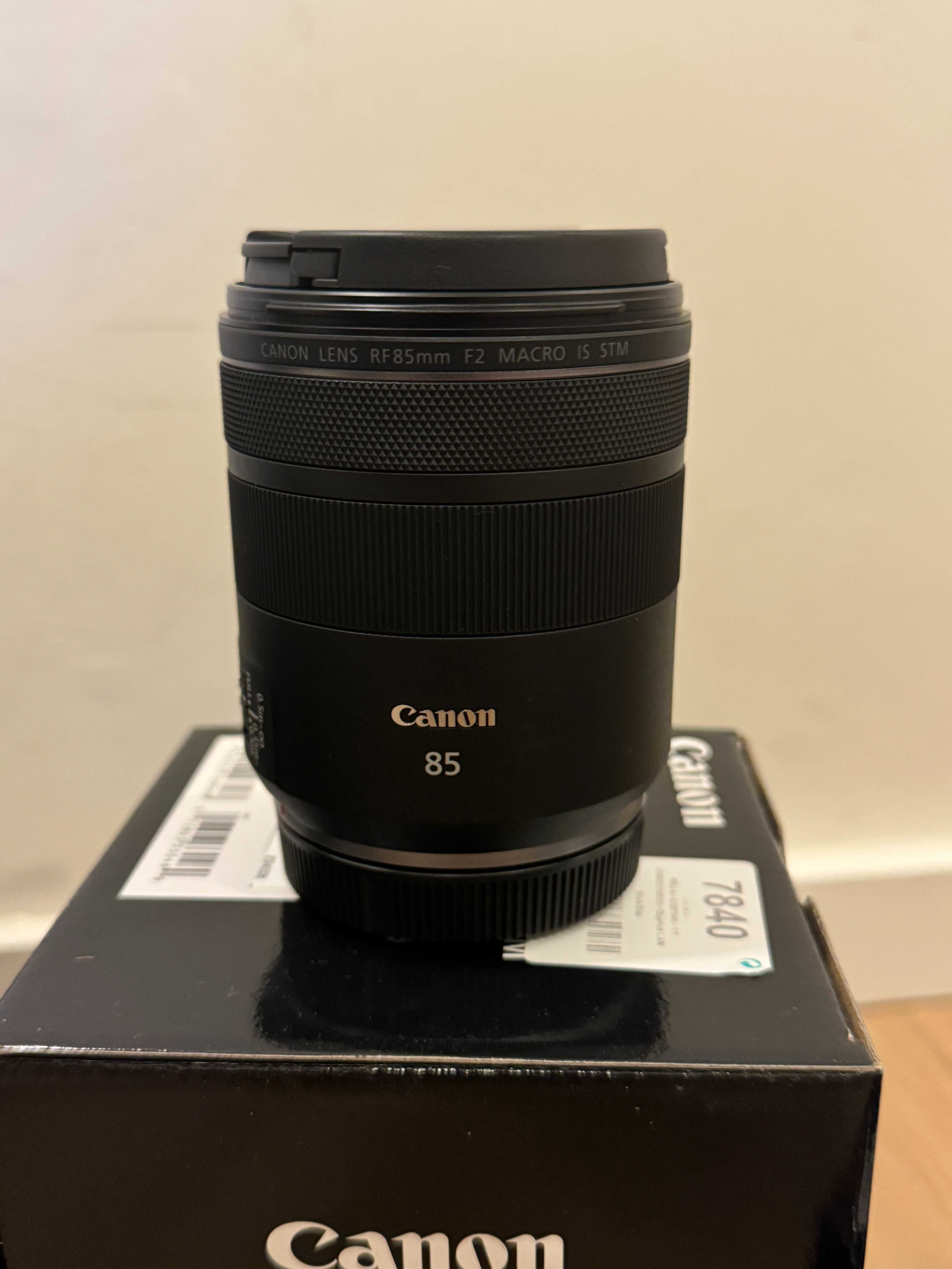Canon EOS R Kit RF 24-105mm + Canon RF85mm + Canon RF 50mm