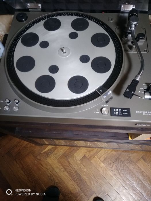 Проигрыватель винила Sony