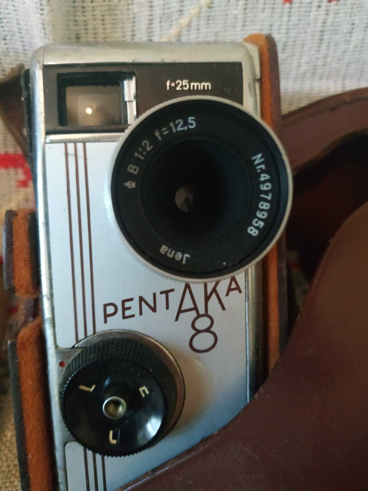 2 Вінтажні кінокамери PENTAKA 8 (Німеччина) і кінопроектор