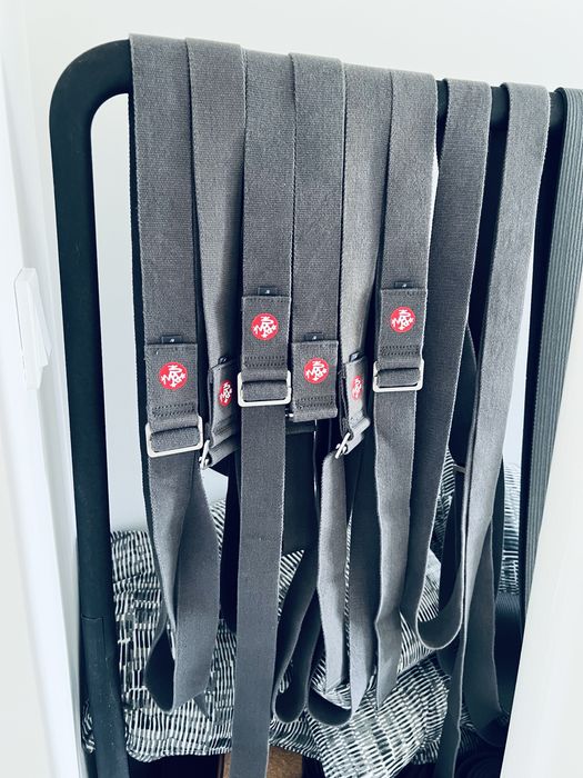 13 sztuk pasków do jogi Manduka