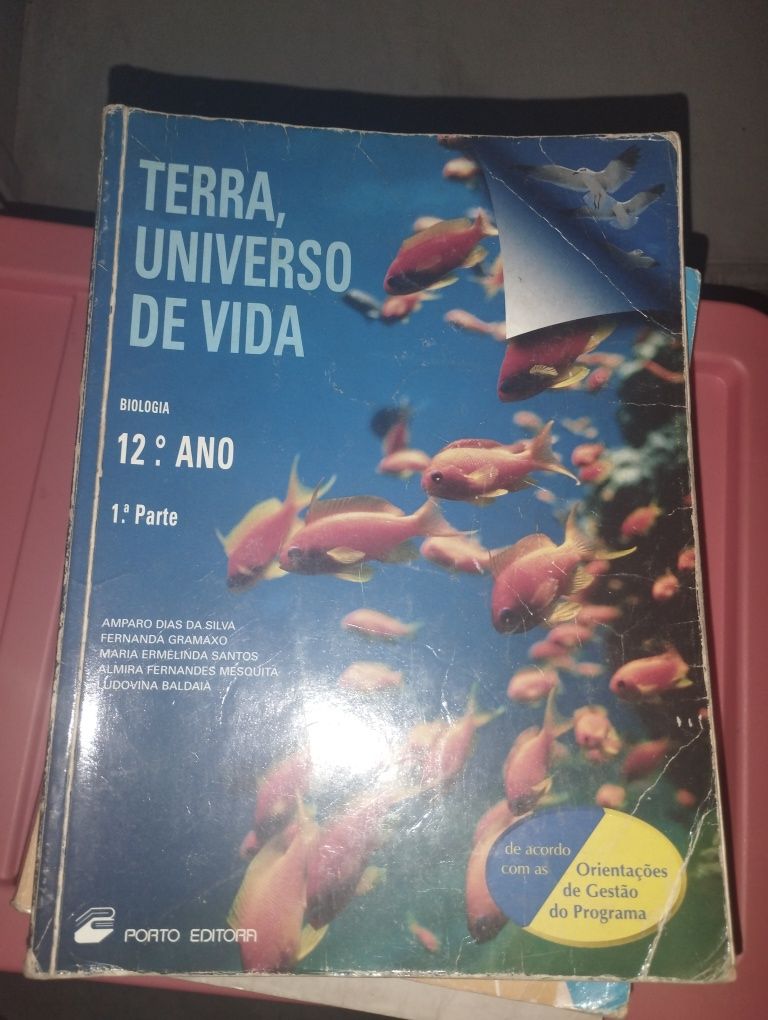 Livros 10 ano e 12 ano científico