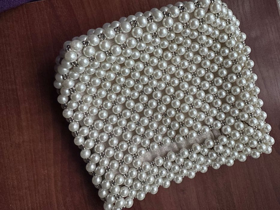 Міні-сумочка з перлів Zara