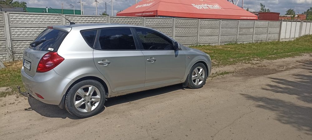 Продам Киа Сид 1.6 дизель