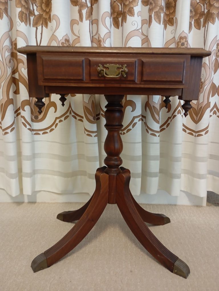 Mesa apoio mogno