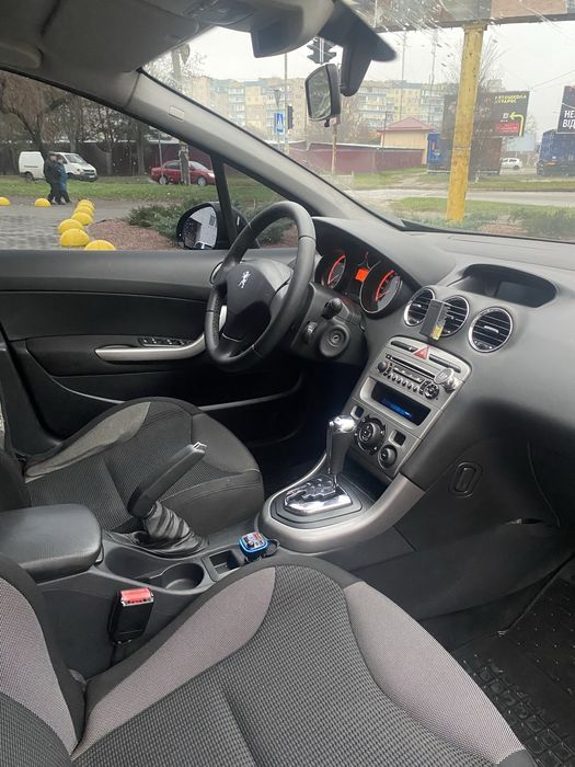 Peugeot 308/автомат/1.6