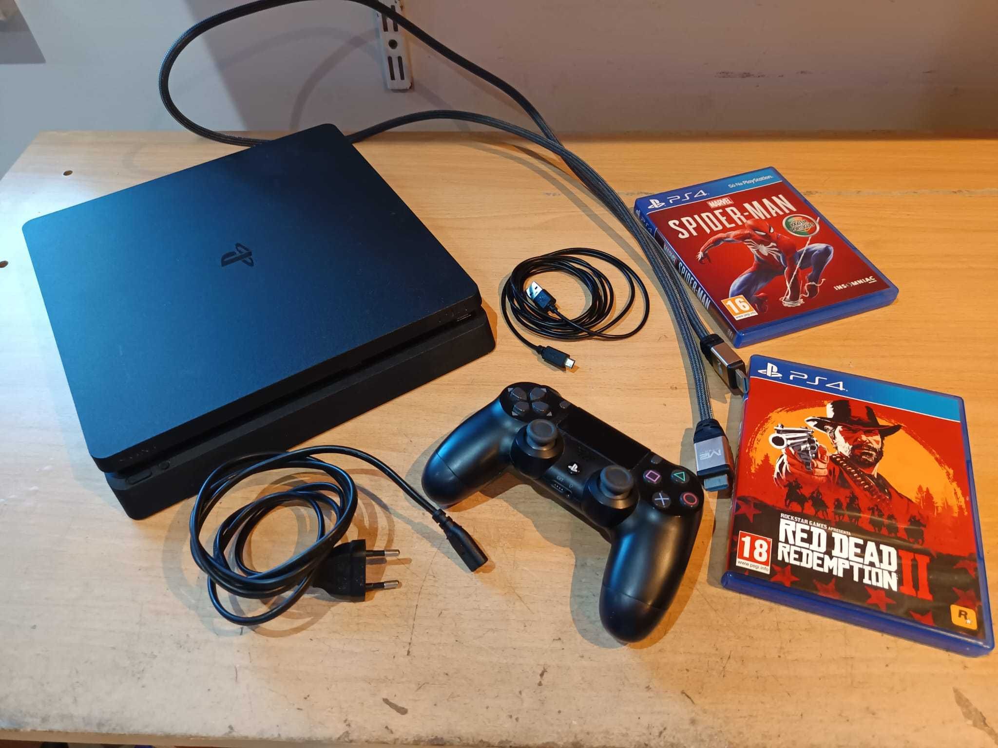 PS4 Slim     1 Comando + Red Dead Redemption 2 + Spider-Man 2018