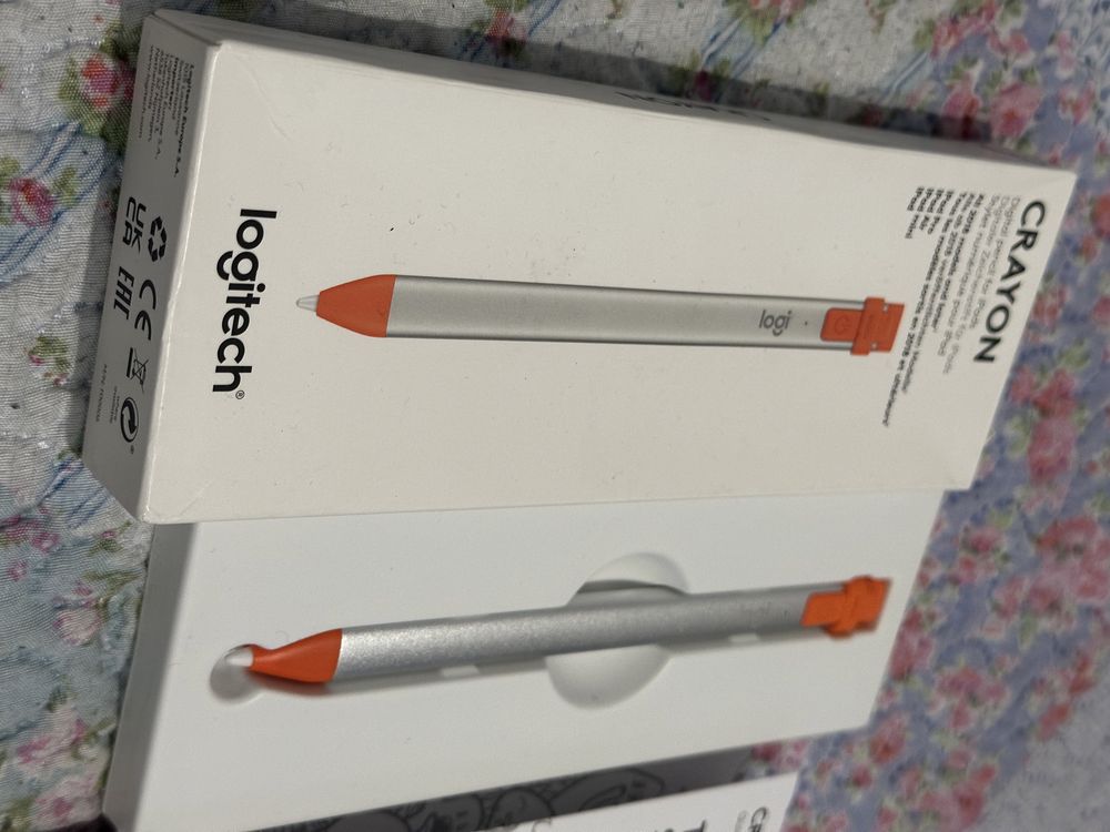 Lápis Digital Logitech Crayon com tecnologia Apple Pencil