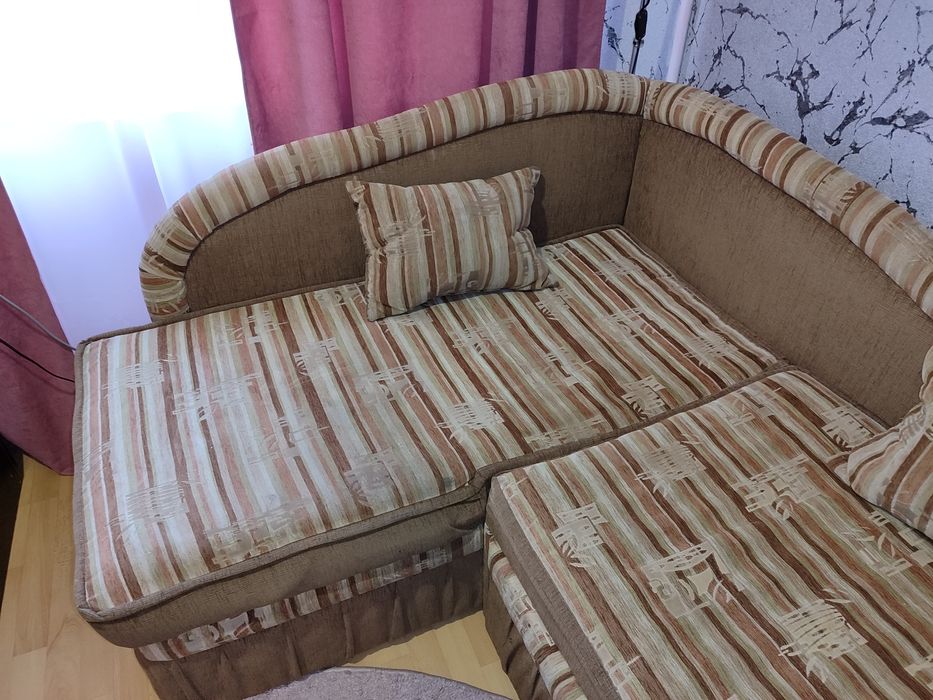 Кутовий диван розкладний