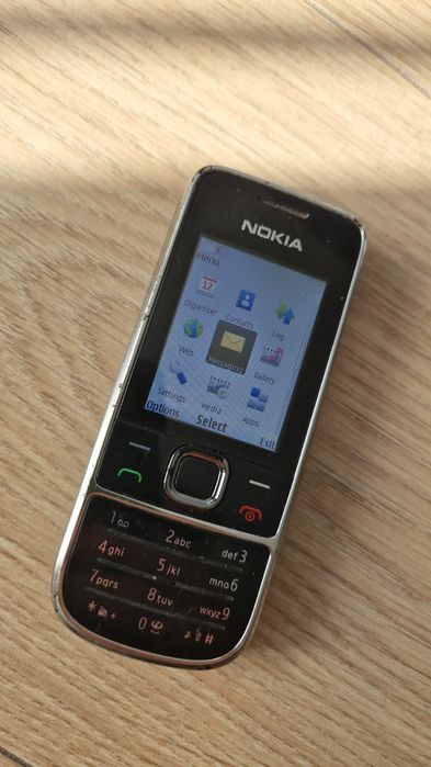 Kolekcjonerska Nokia 2700c bez simloka ENG