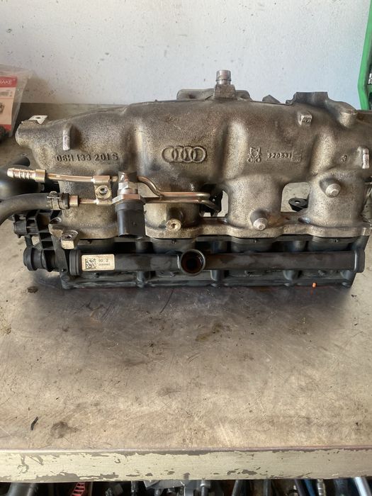 Впускний колектор ауді 2,0 tfsi