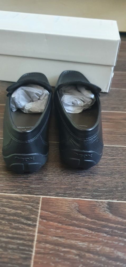 Новые мокасины туфли школьные Geox для мальчика 36р 22,5-23 см