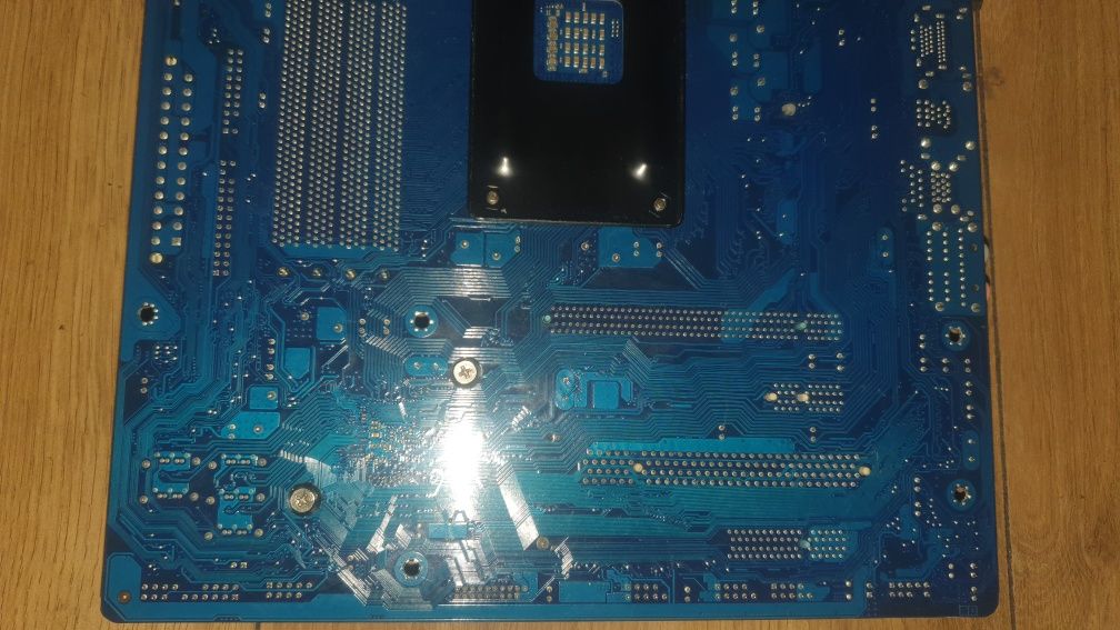 GIGABYTE GA-A75M-UD2H FM1 + A6-3500 3x2.1ghz + DDR3 8GB SK Hynix
