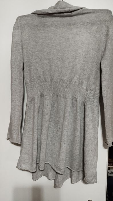 Casaco cinzento malha