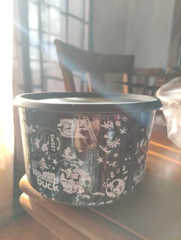 Tupperware caixa