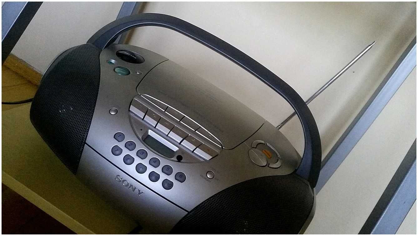 Radio Magnetofon Odtwarzacz CD SONY CFD-S300L BoomBox Kasety WYSYŁKA