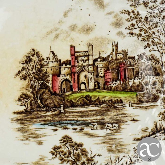 Travessa em faiança inglesa, Ancient Towers Johnson Bros, Anos 50
