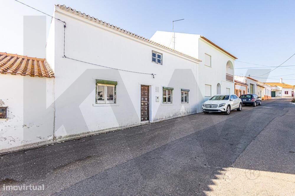 Moradia no Casal do Paul, Almoster, para recuperação