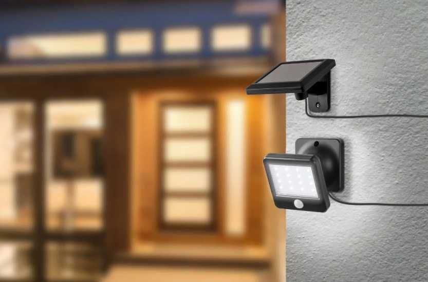 Reflektor solarny LED