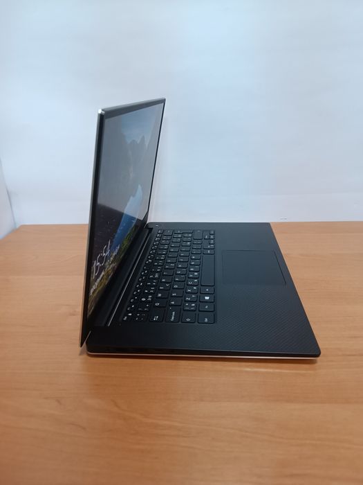 Игровой ноутбук DELL XPS i7 9850H 4.6Ghz 16GB SSD 256GB Nvidia 8GB IPS