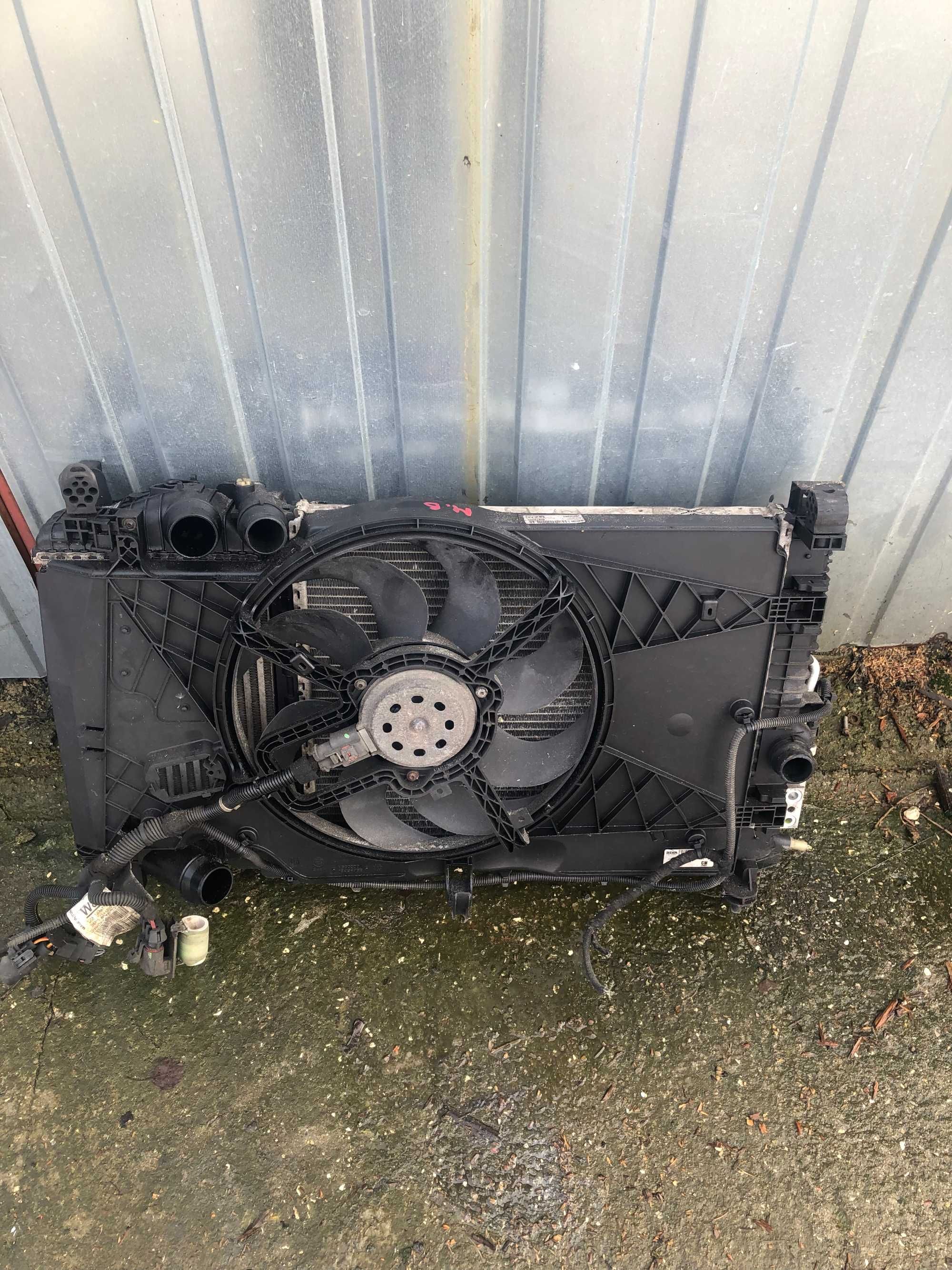 Opel Meriva B 1.4 TURBO Chłodnica Chłodnice KOMPLET