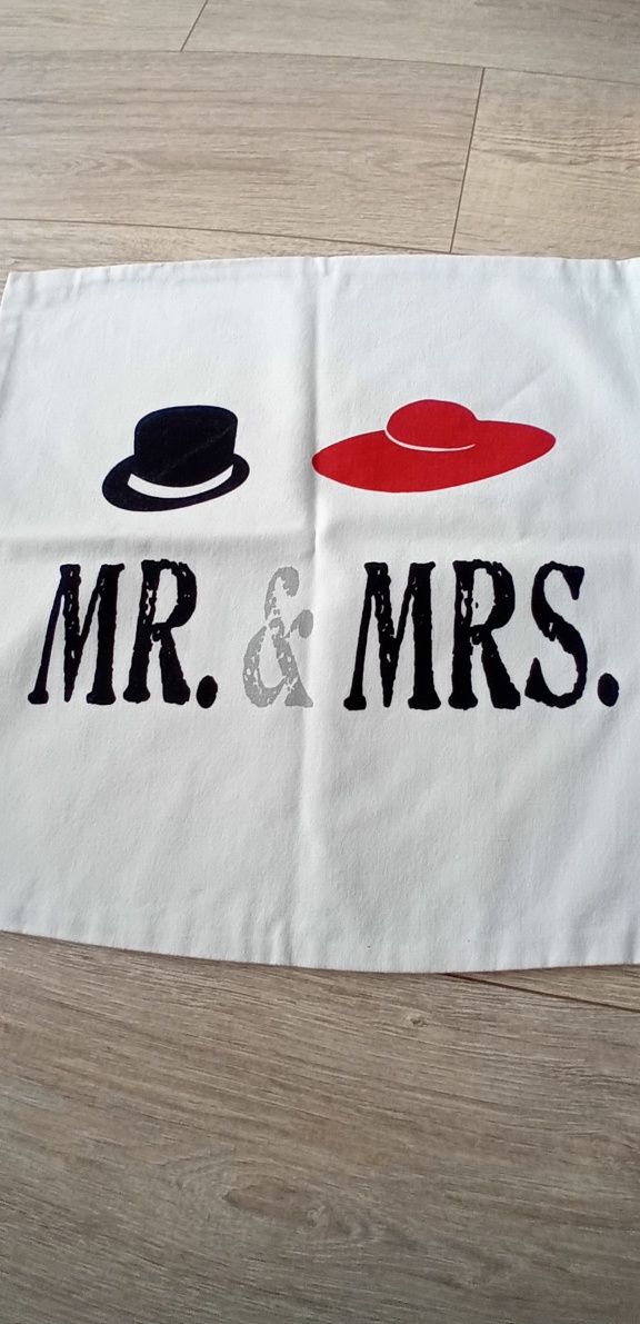Poszewka na poduszkę Mr & Mrs  - kpl 2 szy
