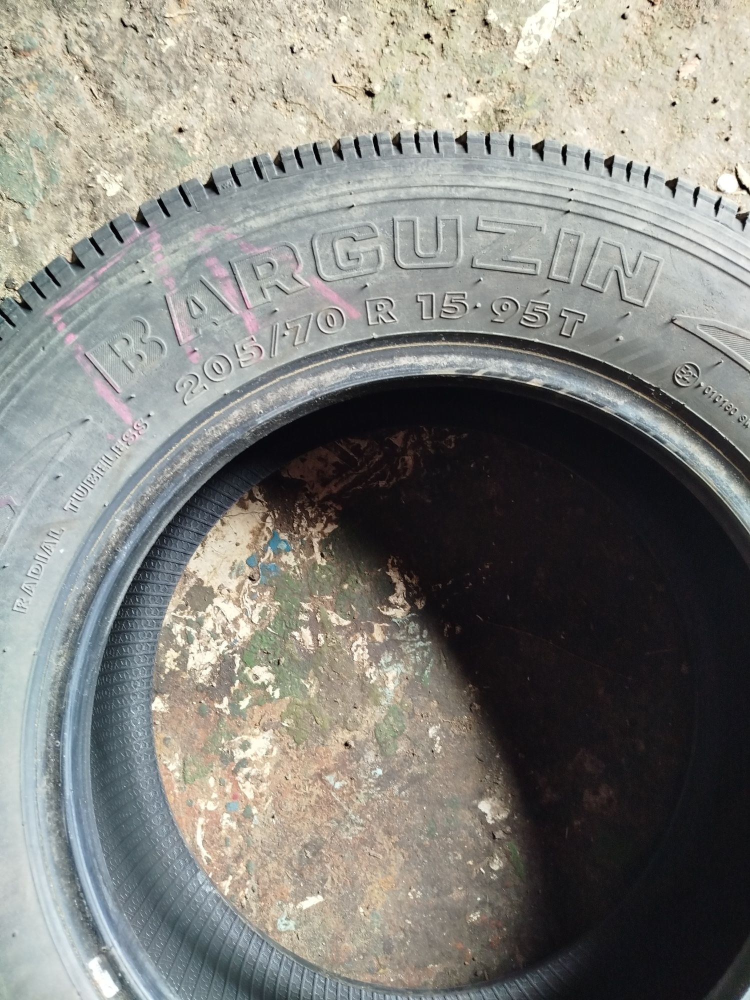 Гума 205/70 R15 95T