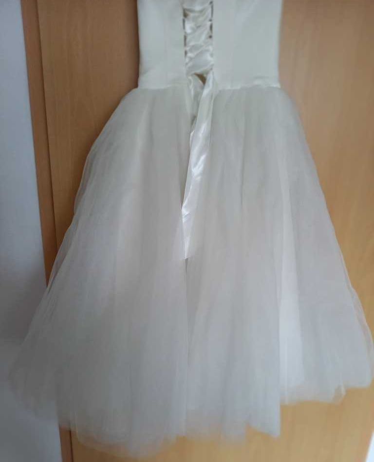 sukienka midi biała tiulowa księżniczka