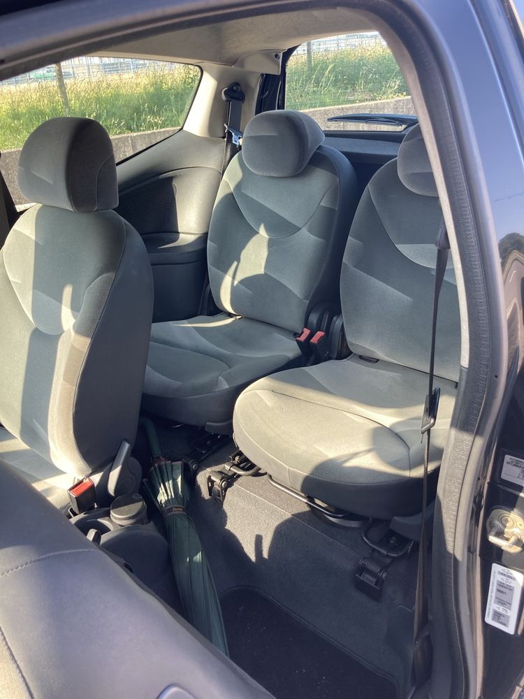 Citroen C2 1.1i 60cv
