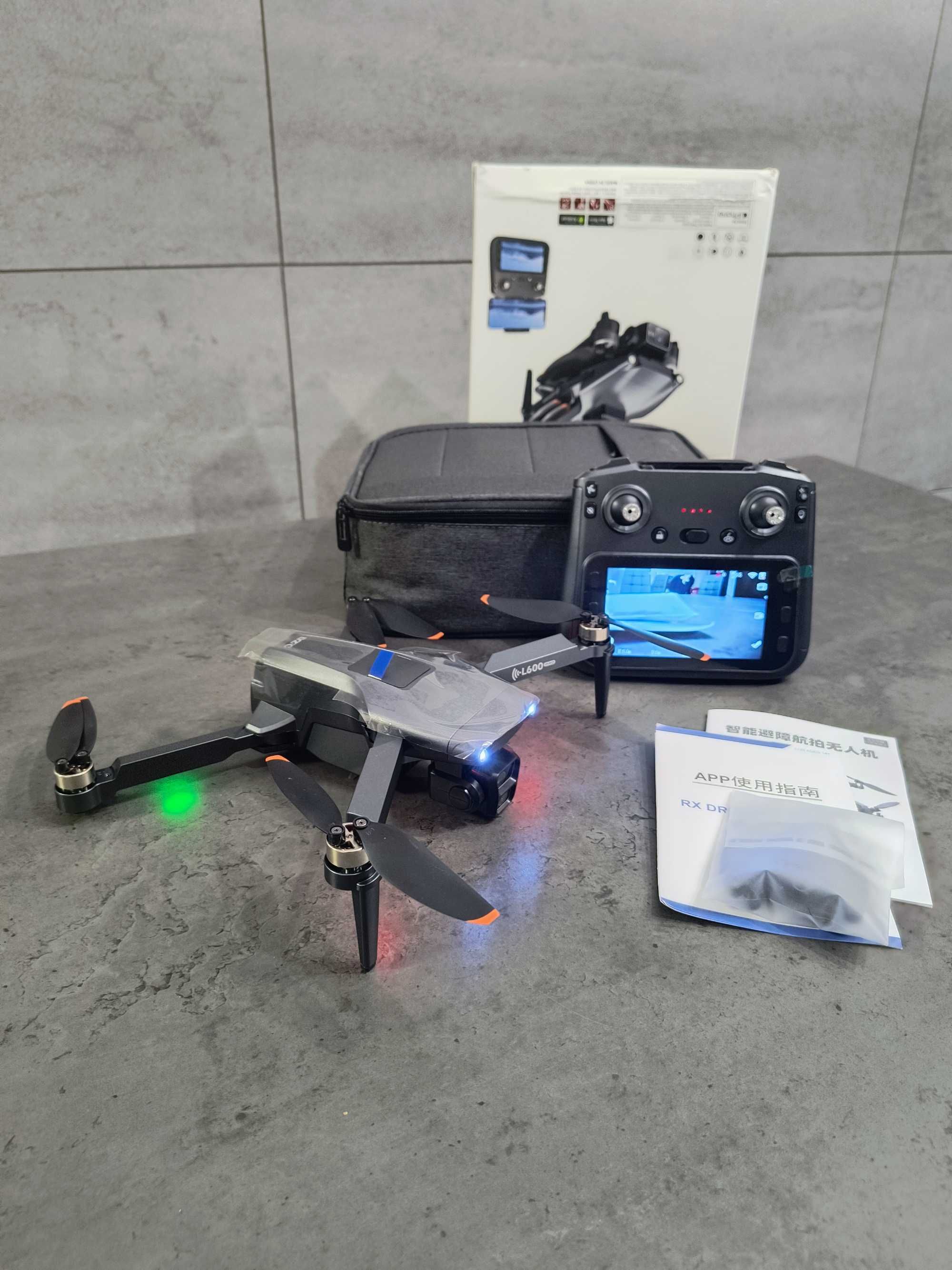 DRON profesjonalny, duży, z GPS, kamera 4k - RADIO Z MONITOREM LCD