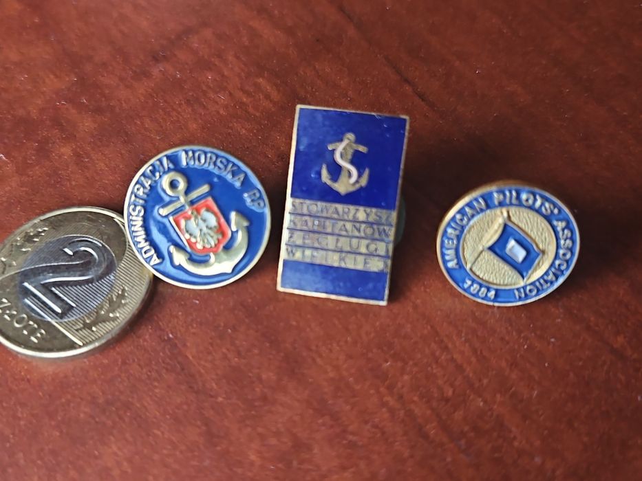 Odznaki morskie – kapitańskie i żeglugowe (SKŻW, Administracja Morska,