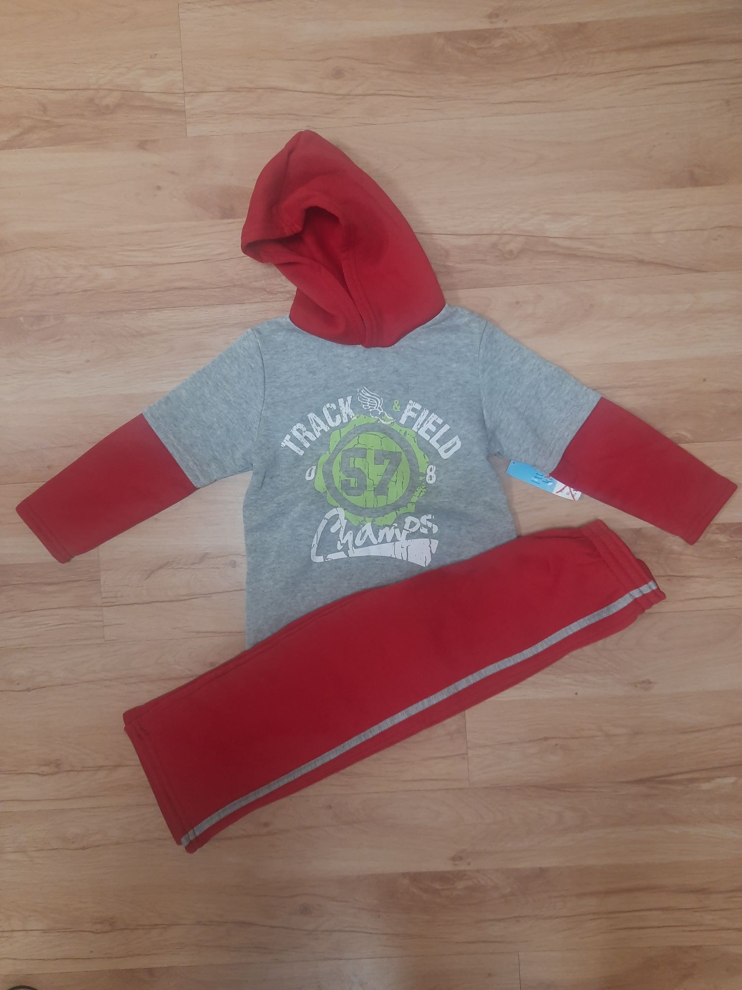 Dres chłopięcy 104
