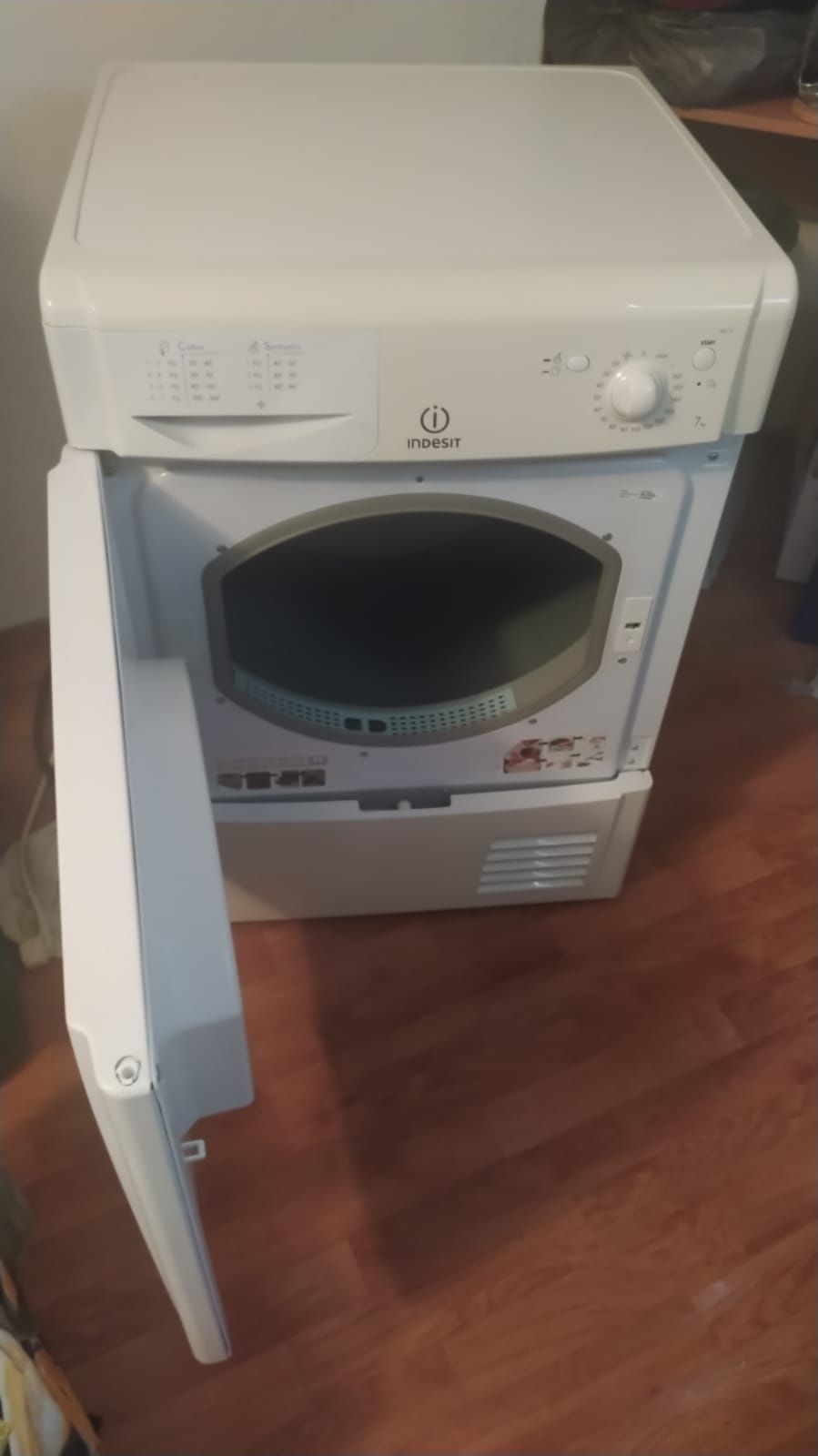 Máquina de secar roupa (com avaria)