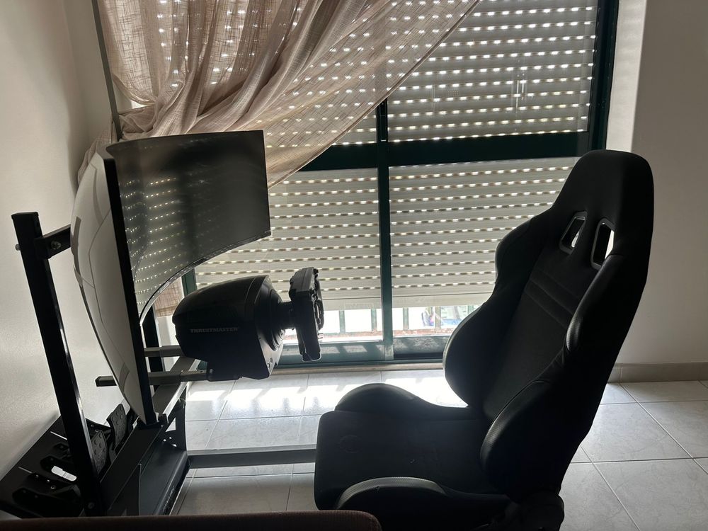 Base TS-Racer + Volante Ferrari F1 Add on + Pedais fanatec CSL elite