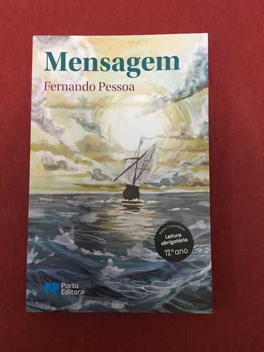 Vendo livro "Mensagem" de Fernando Pessoa